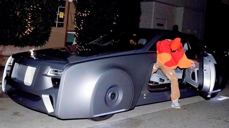 Justin Bieber lái siêu xe có một không hai ra phố - 3 Justin Bieber lái siêu xe có một không hai ra phố - 3