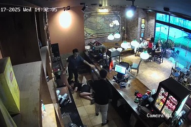 Nạn nhân bị “tổng tài” ra hiệu lệnh đánh: "Tôi sốc và chưa hết choáng váng"