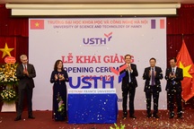 Trường ĐH Khoa học và Công nghệ Hà Nội khai giảng năm học mới