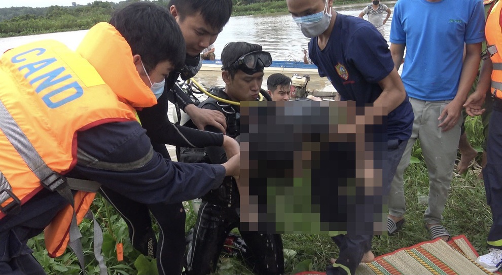 Thấy 2 bạn đuối nước, thiếu niên bơi ra cứu được một người rồi mất tích - 3 Thấy 2 bạn đuối nước, thiếu niên bơi ra cứu được một người rồi mất tích - 3