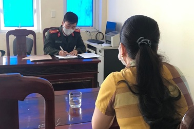 Khai báo y tế không trung thực, hai người phụ nữ bị phạt 12 triệu đồng