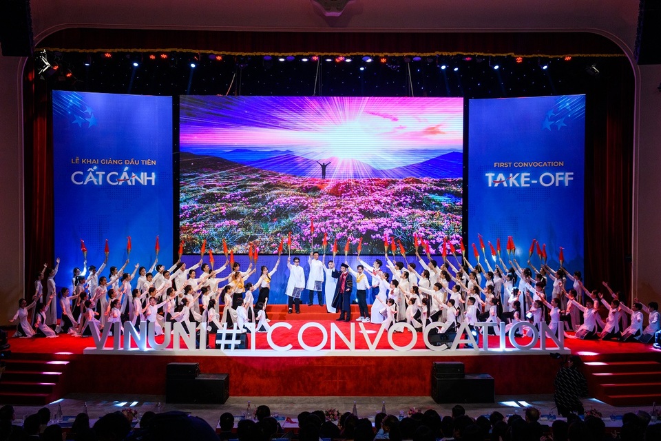 Trường đại học VinUni khai giảng năm học đầu tiên - 7 Trường đại học VinUni khai giảng năm học đầu tiên - 7
