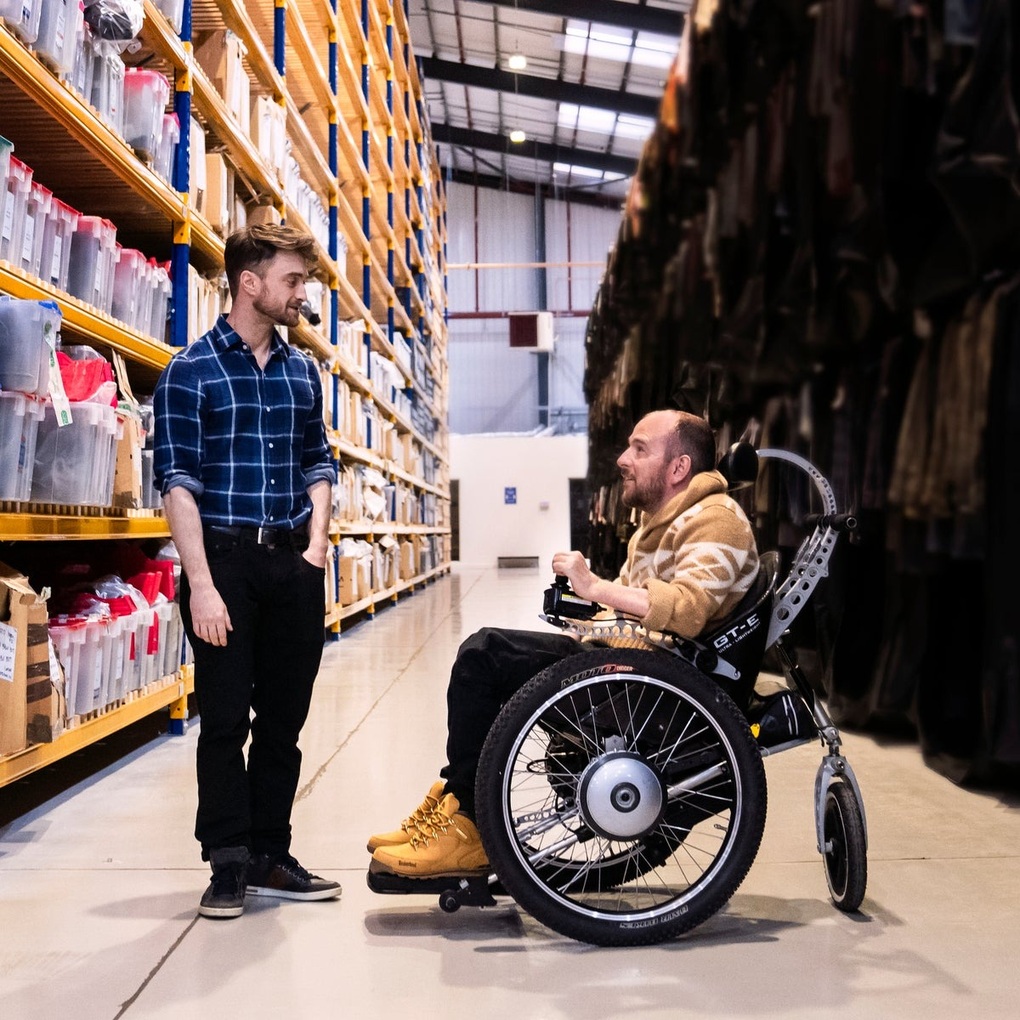 Động thái cho thấy nam chính Harry Potter vừa giàu có vừa giàu tình nghĩa - 2