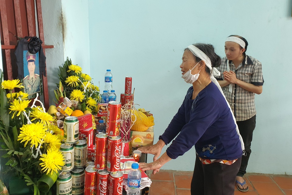 Nhói lòng hoàn cảnh người vợ cựu tù Phú Quốc và nỗi đau không nói nên lời - 1 Nhói lòng hoàn cảnh người vợ cựu tù Phú Quốc và nỗi đau không nói nên lời - 1