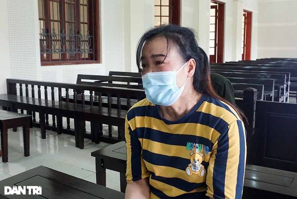 Nữ quái buôn người rơi nước mắt lo các con cũng trở thành nạn nhân - 2 Nữ quái buôn người rơi nước mắt lo các con cũng trở thành nạn nhân - 2