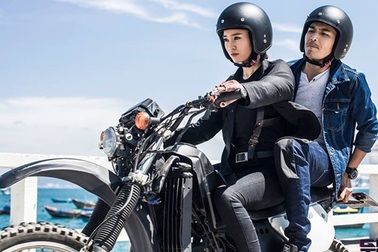 Vì sao phim “Găng tay đỏ” bỗng dưng “biến mất”?