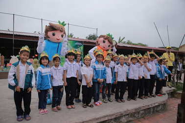 1,5 triệu suất sữa trao nguồn dinh dưỡng lành cho trẻ em trước mùa thi