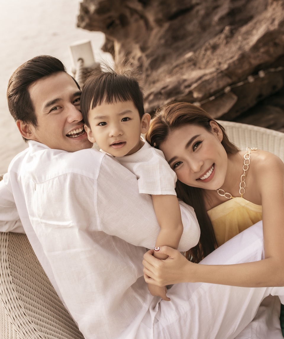 Lương Thế Thành, Thúy Diễm vi vu Phú Quốc cùng con trai - 4 Lương Thế Thành, Thúy Diễm vi vu Phú Quốc cùng con trai - 4