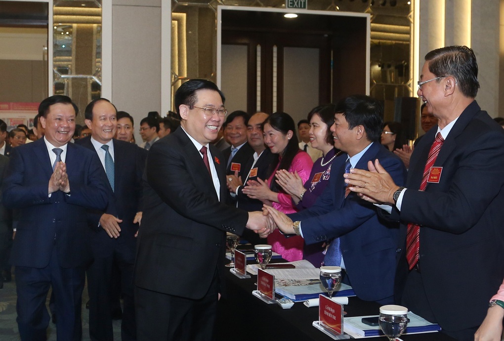 Những con số kỷ lục, HĐND họp chuyên đề và đột xuất nhiều hơn thường kỳ - 2 Những con số kỷ lục, HĐND họp chuyên đề và đột xuất nhiều hơn thường kỳ - 2