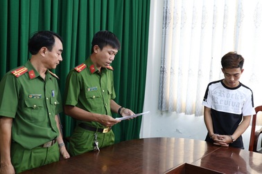 Về quê nghỉ lễ 30/4, bị nhóm thanh thiếu niên đâm chết