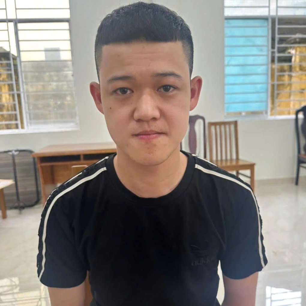 Mâu thuẫn giao thông, gọi bạn mang gậy bóng chày đến đánh đối thủ - 1 Mâu thuẫn giao thông, gọi bạn mang gậy bóng chày đến đánh đối thủ - 1