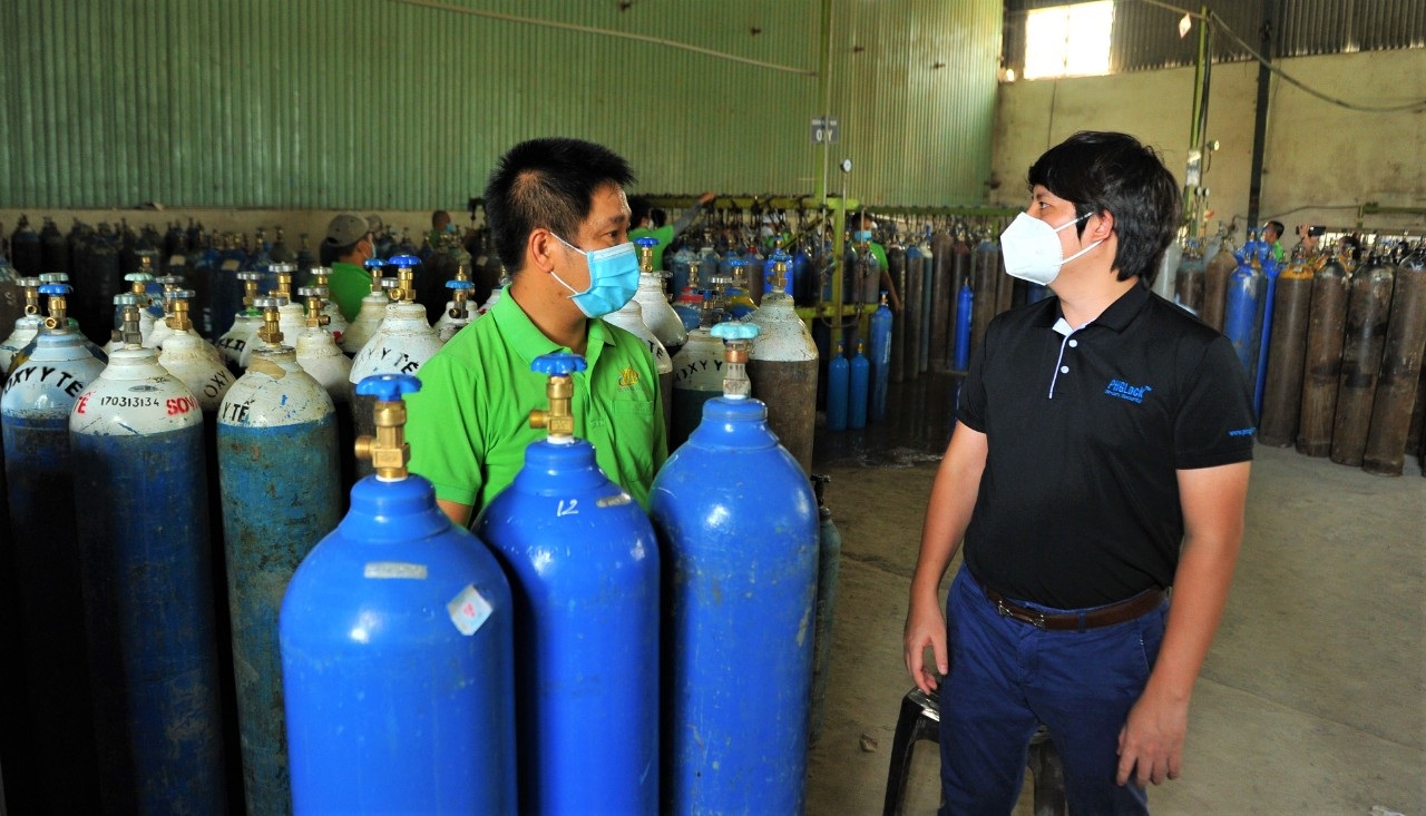 Cha đẻ ATM oxy: Nếu không trả lại bình, có bao nhiêu cũng không đủ - 2 Cha đẻ ATM oxy: Nếu không trả lại bình, có bao nhiêu cũng không đủ - 2