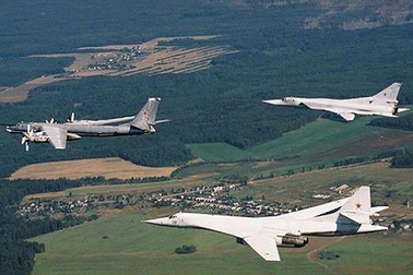 Vì sao Mỹ nể phục máy bay ném bom Tu-160 và Tu-95MS Nga?