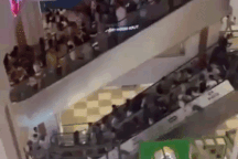 Cháy dưới hầm trung tâm thương mại ở Hà Nội