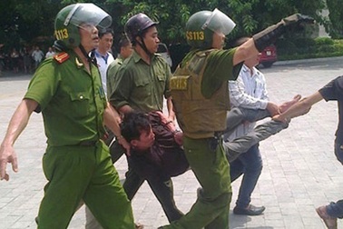 "Mốt" dùng "hàng đá" & chuyện "ma nhập" của dân chơi