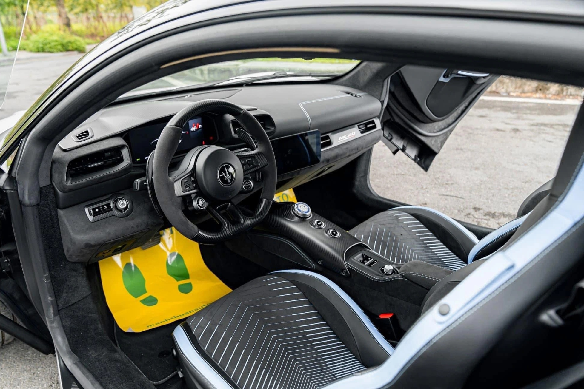 Rao bán 3 năm vẫn chưa có khách, siêu xe Maserati MC20 được giảm 5 tỷ đồng - 4