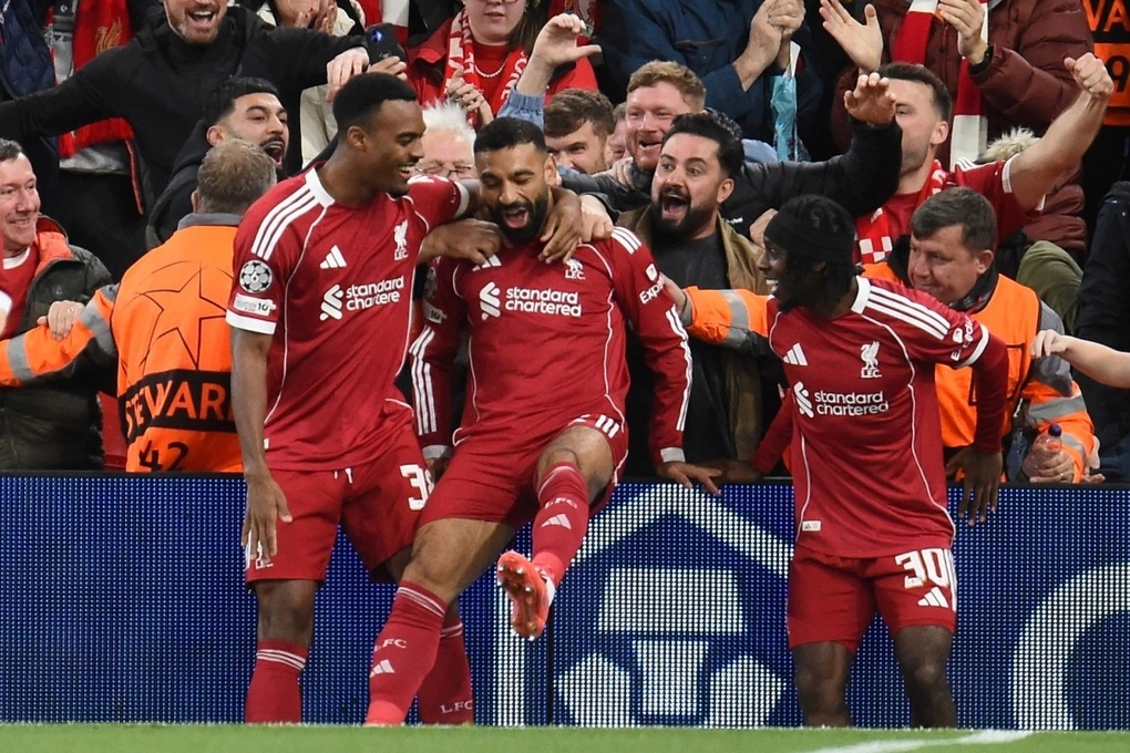 HLV Simeone bị đuổi khỏi sân trong ngày Atletico thua đau Liverpool - 2