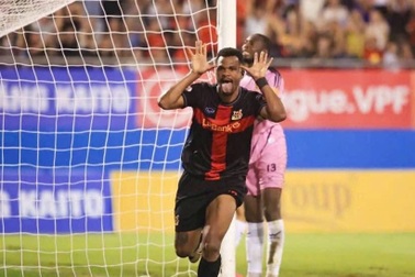 CLB Ninh Bình thắng trận thứ 3 liên tiếp, CLB Hà Tĩnh hạ Thanh Hóa