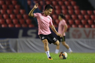 Tiền vệ Quang Hải chính thức chia tay CLB Hà Nội