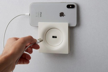 Độc lạ bộ sưu tập công tắc điện tái chế từ xương động vật