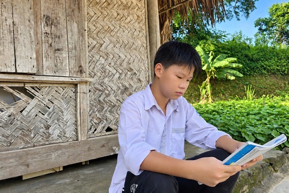 Mẹ tha hương làm thuê, cậu bé lớp 7 một mình lo cuộc sống