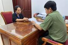 Khởi tố đôi nam nữ mua bán trái phép hóa đơn ở Bình Dương