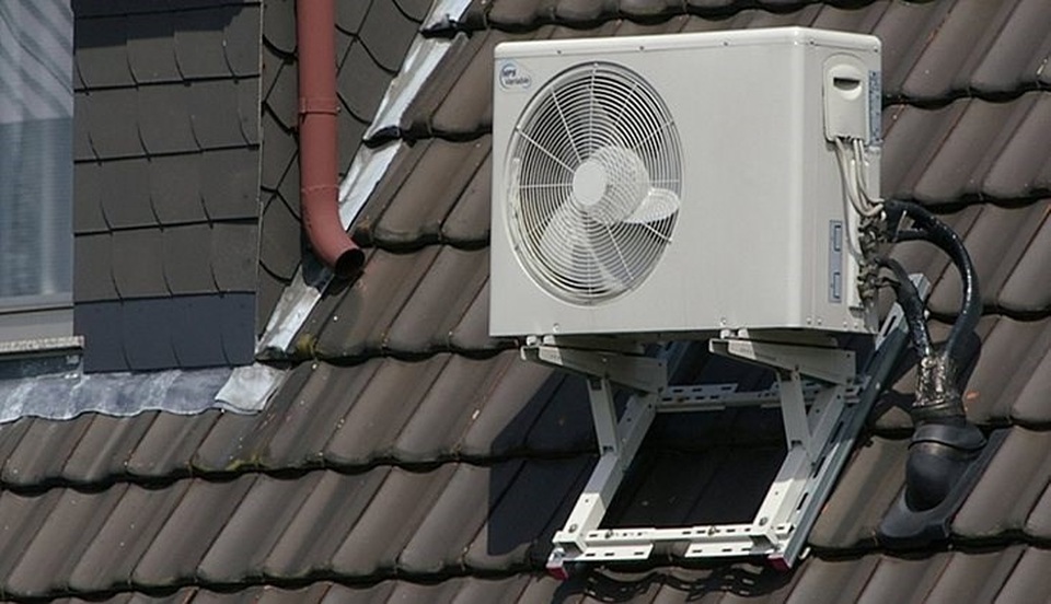 Thợ điện giải mã hiện tượng điều hòa kém mát trong ngày nắng nóng - 3 Thợ điện giải mã hiện tượng điều hòa kém mát trong ngày nắng nóng - 3