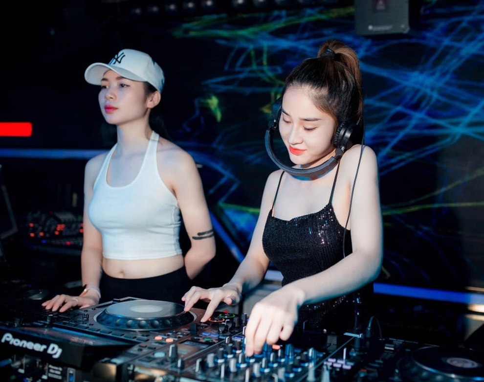 DJ Kiều My hủy hàng chục show diễn vì dịch Covid-19 - 2 DJ Kiều My hủy hàng chục show diễn vì dịch Covid-19 - 2