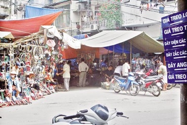 Chợ Trời - chợ "hàng Tàu"