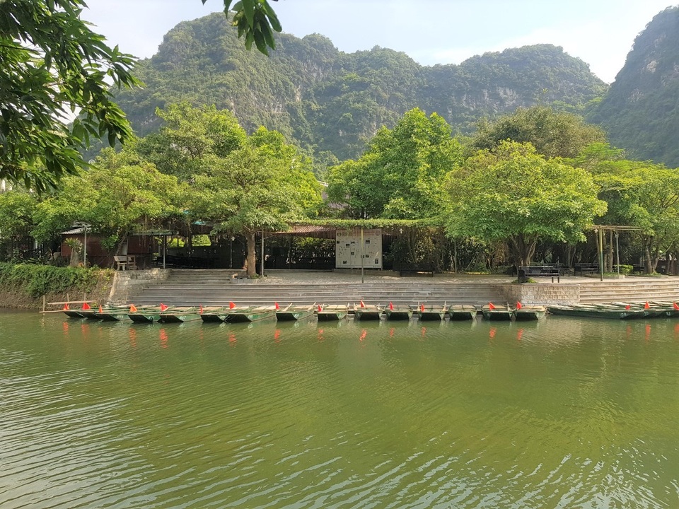 Hàng nghìn lái đò ở di sản thế giới Tràng An thất nghiệp vì Covid-19 - 2 Hàng nghìn lái đò ở di sản thế giới Tràng An thất nghiệp vì Covid-19 - 2