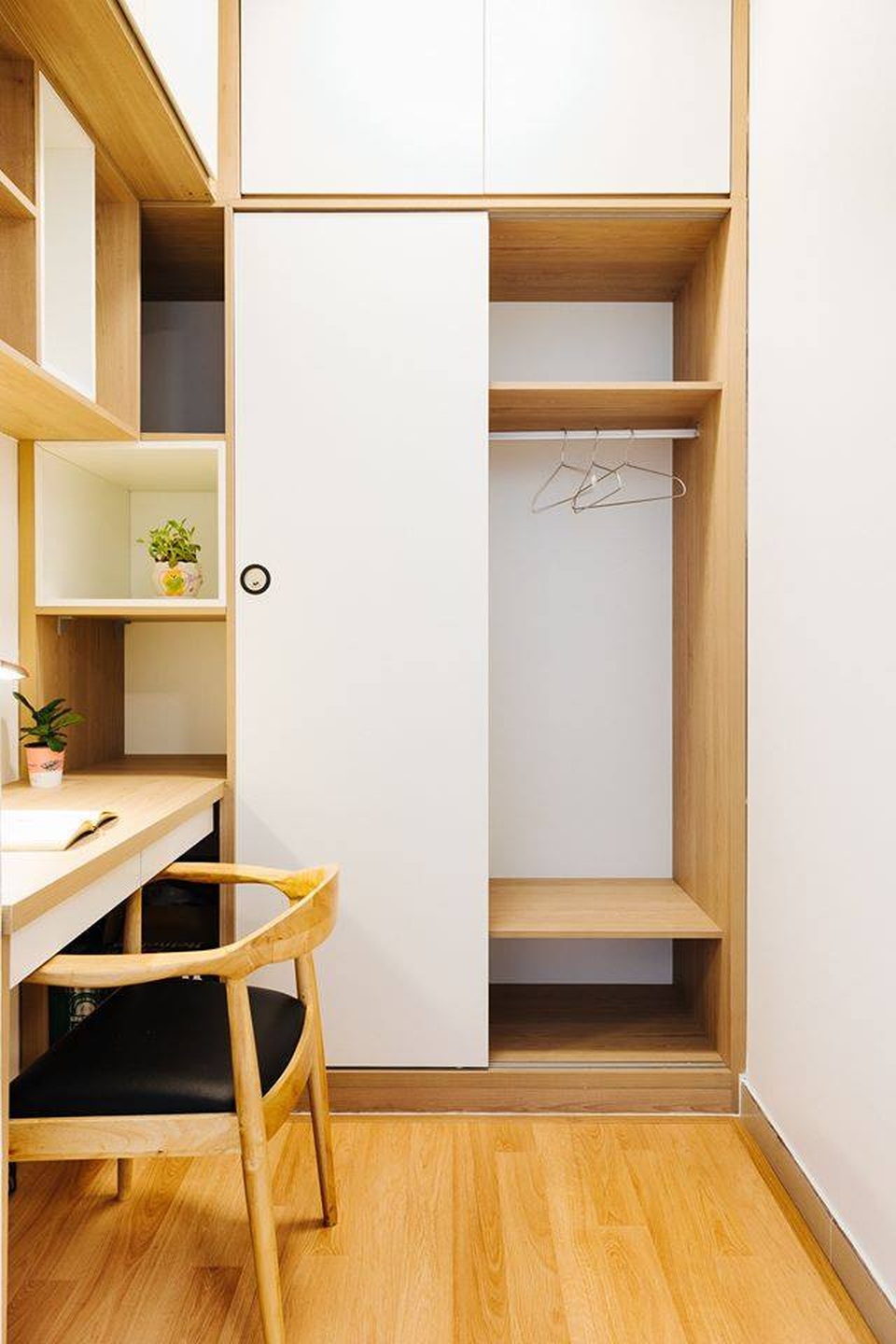 Căn hộ 50m2 trong khu đô xanh “đẹp hút hồn” của cặp vợ chồng trẻ Hà Nội - 10 Căn hộ 50m2 trong khu đô xanh “đẹp hút hồn” của cặp vợ chồng trẻ Hà Nội - 10
