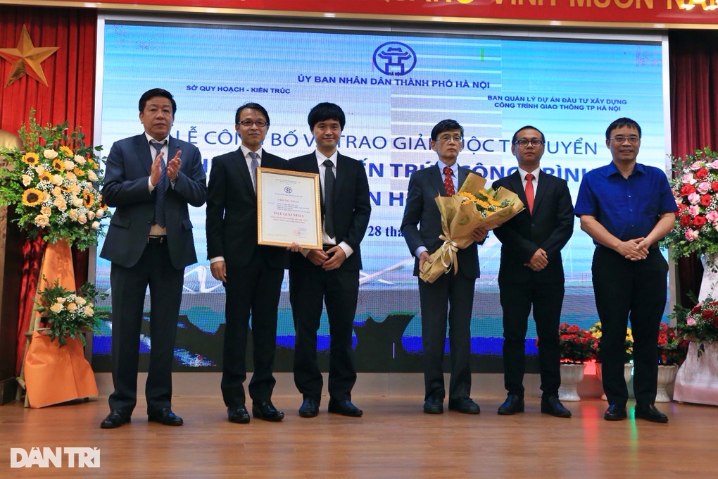 Cầu Trần Hưng Đạo gánh một sứ mệnh lịch sử lớn lao - 3 Cầu Trần Hưng Đạo gánh một sứ mệnh lịch sử lớn lao - 3