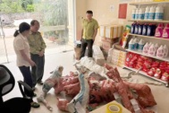 Hơn 81kg phôi muội hồng chuẩn bị được gửi qua đường bưu điện