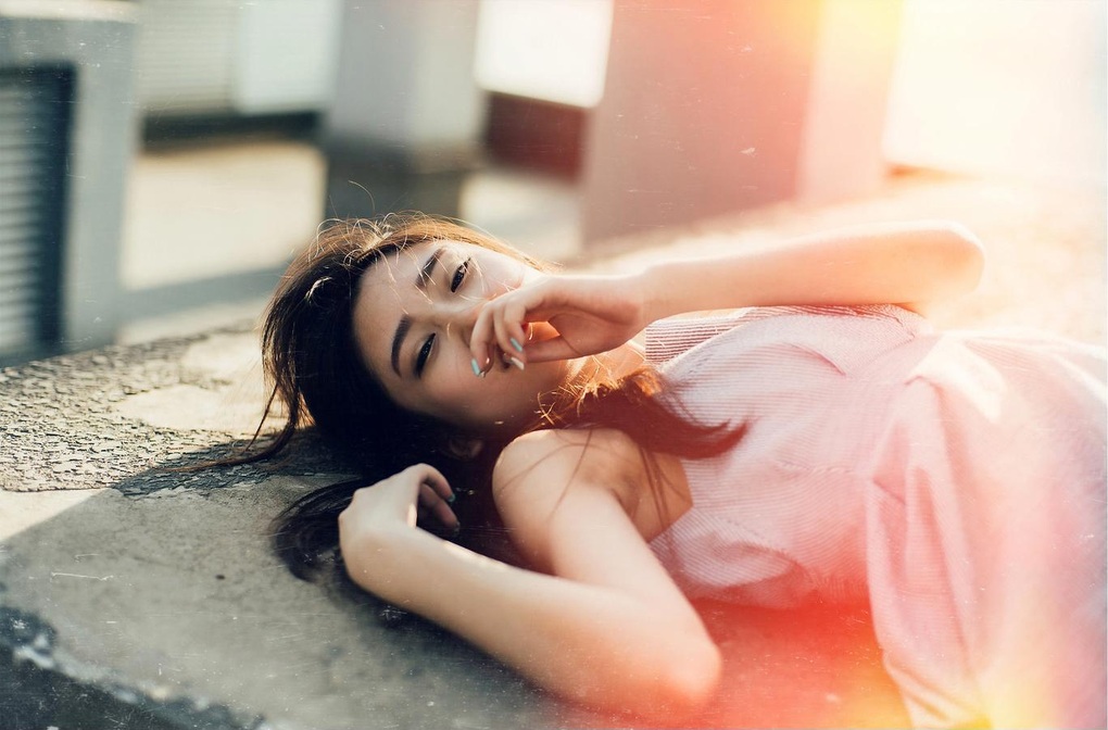 Cọc tiền 500.000 đồng và nỗi đau đớn bị coi như món hàng của cô ca sĩ trẻ - 1 Cọc tiền 500.000 đồng và nỗi đau đớn bị coi như món hàng của cô ca sĩ trẻ - 1