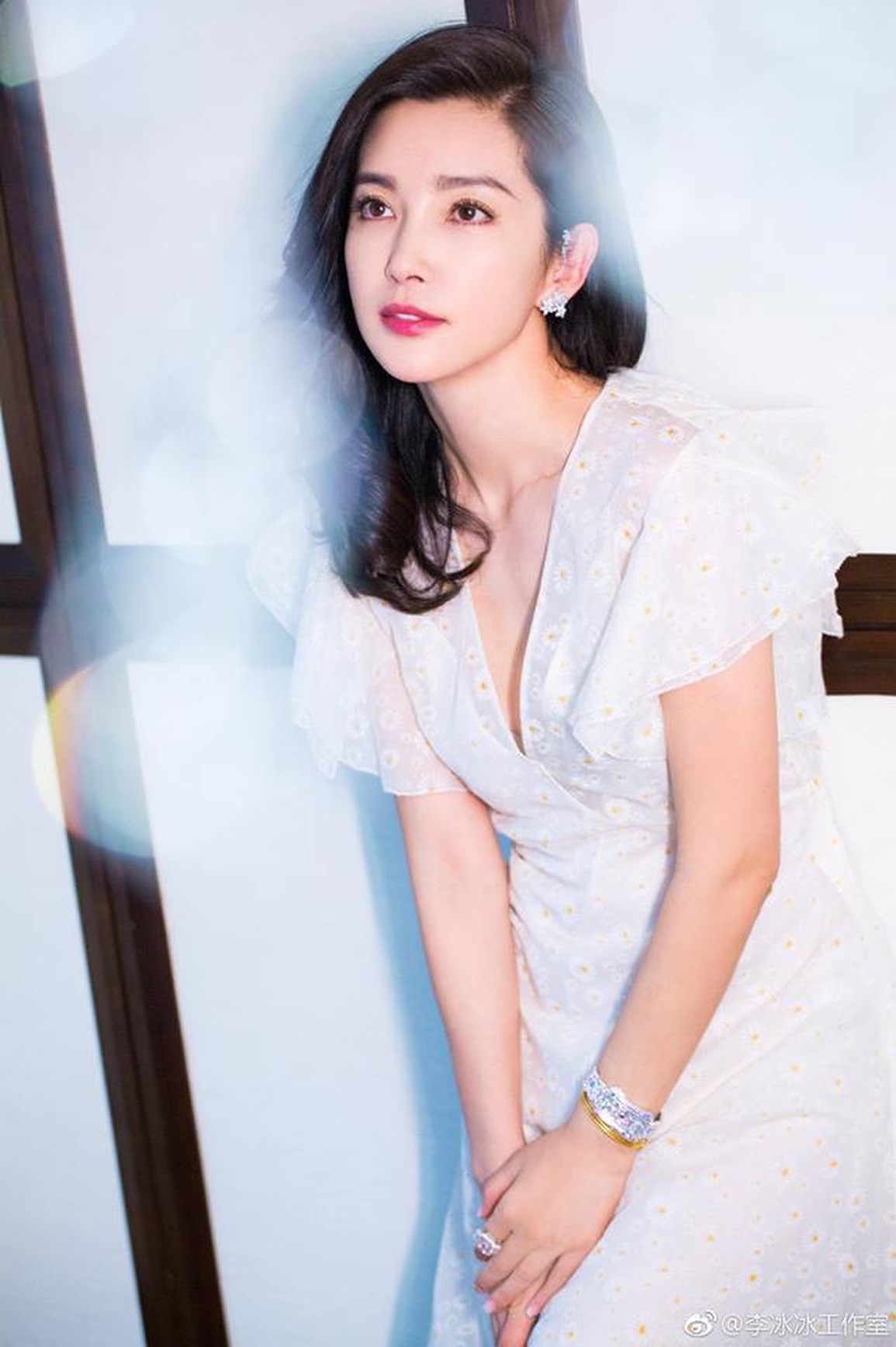 Bất ngờ trước nhan sắc thật của Lý Băng Băng trong ảnh chưa chỉnh sửa - 4 Bất ngờ trước nhan sắc thật của Lý Băng Băng trong ảnh chưa chỉnh sửa - 4
