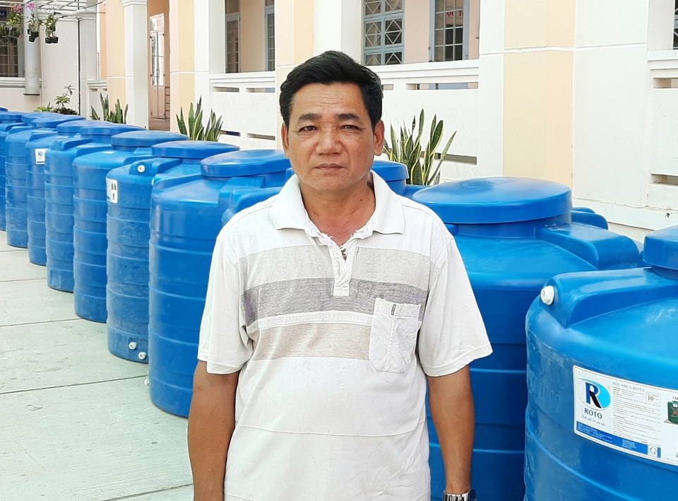 Bảo vệ trường học có hơn 30 lần hiến máu tình nguyện - 1 Bảo vệ trường học có hơn 30 lần hiến máu tình nguyện - 1