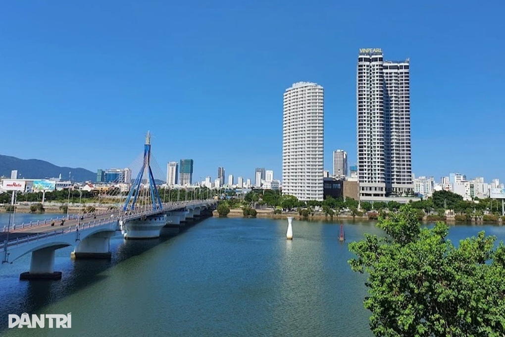Bí thư Thành ủy Đà Nẵng: Mục tiêu tăng trưởng từ 11% trong năm 2026 - 2 Bí thư Thành ủy Đà Nẵng: Mục tiêu tăng trưởng từ 11% trong năm 2026 - 2