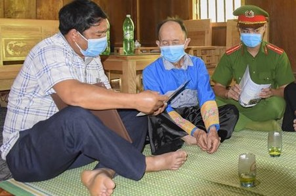 Bà con Đan Lai sẽ không lên nương rẫy để đi bầu cử sớm - 9 Bà con Đan Lai sẽ không lên nương rẫy để đi bầu cử sớm - 9