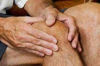 Bổ sung vitamin D không cải thiện chứng viêm khớp gối