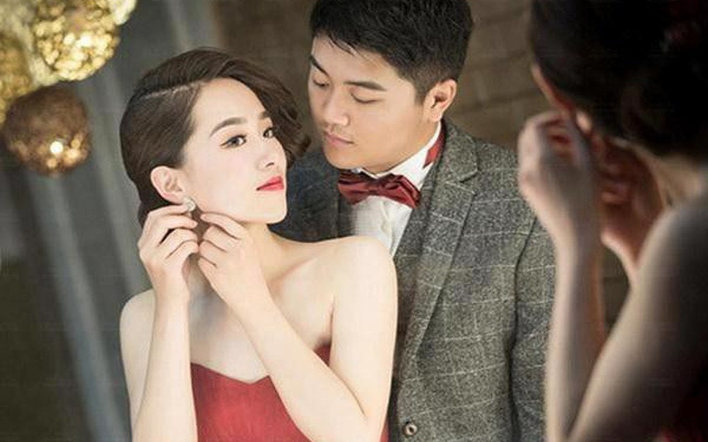 Vợ tôi luôn tươi cười, nhiệt tình giúp đỡ mọi người ngoại trừ... chồng con - 1 Vợ tôi luôn tươi cười, nhiệt tình giúp đỡ mọi người ngoại trừ... chồng con - 1