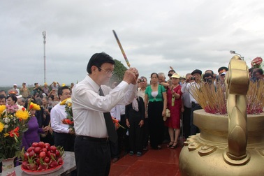 Nguyên chủ tịch nước Trương Tấn Sang cùng 1.200 cựu tù dự lễ giỗ tại nhà tù Phú Quốc