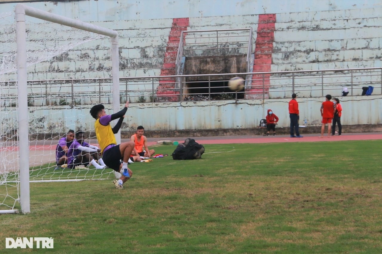 Chảo lửa 22.000 chỗ ngồi ở Ninh Bình sẽ hồi sinh trở lại - 4