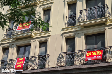 Thị trường bất động sản đang ở mức "chân không tới đất, đầu không tới trời"