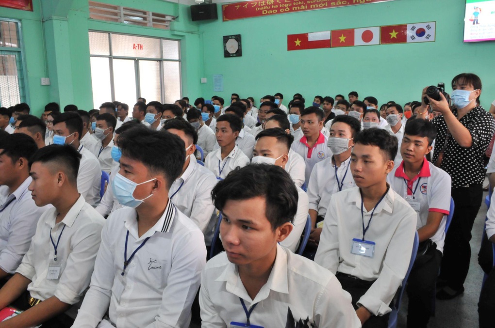 Đồng Tháp: Vì sao Đồng Tháp đều đặn đưa 1.500 lao động ra nước ngoài làm việc? - 2 Đồng Tháp: Vì sao Đồng Tháp đều đặn đưa 1.500 lao động ra nước ngoài làm việc? - 2