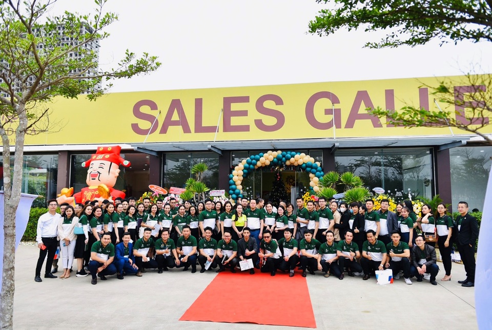 Tưng bừng khai trương Sales Gallery dự án Golf View Luxury Apartment Danang - 5 Tưng bừng khai trương Sales Gallery dự án Golf View Luxury Apartment Danang - 5