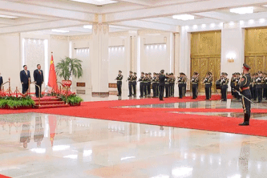 Thủ tướng Lý Cường đón Thủ tướng Phạm Minh Chính thăm chính thức Trung Quốc