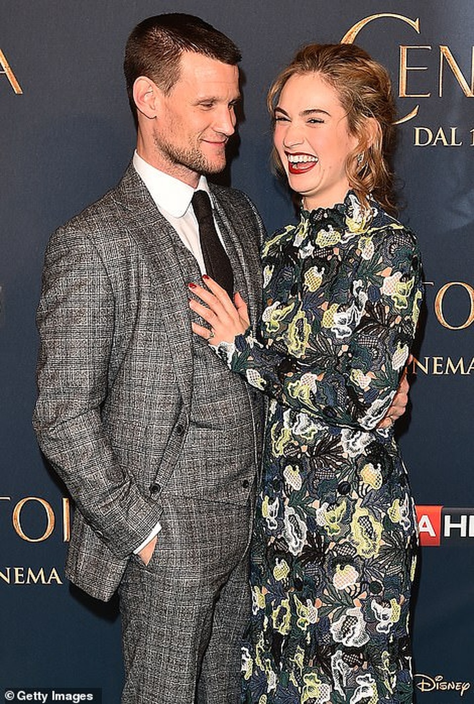 Lily James cặp kè diễn viên đã kết hôn - 8 Lily James cặp kè diễn viên đã kết hôn - 8