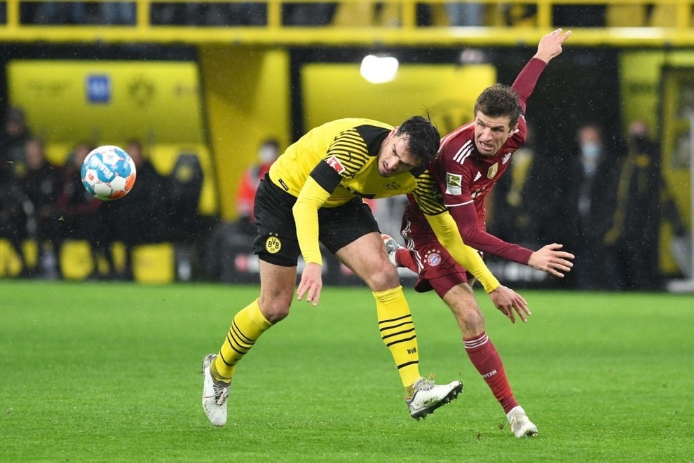 Lewandowski tỏa sáng, Bayern Munich ngược dòng đánh bại Dortmund - 2 Lewandowski tỏa sáng, Bayern Munich ngược dòng đánh bại Dortmund - 2