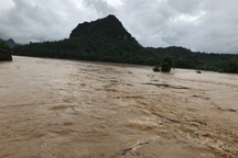 2 cán bộ biên phòng bị lũ cuốn mất tích trên đường đi giúp dân