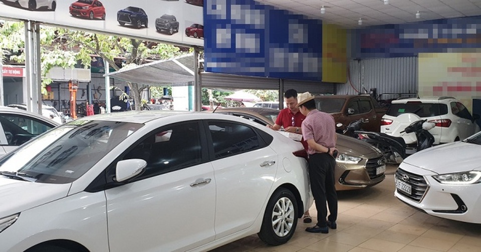 Đủ chiêu trò lừa mua ô tô cũ giá cao - 1 Đủ chiêu trò lừa mua ô tô cũ giá cao - 1